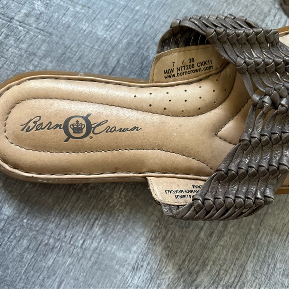 Born Crown woven leather flip flops. Sz 7 - Picture 3 of 8